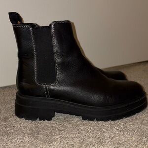 Women’s Marc Fisher Black Leather Ankle Boots Size 8.5